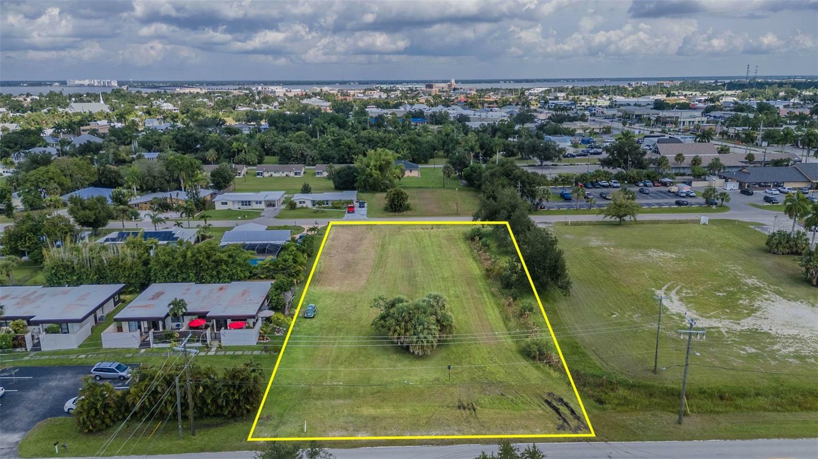 200 W Henry Street  Punta Gorda FL 33950 photo