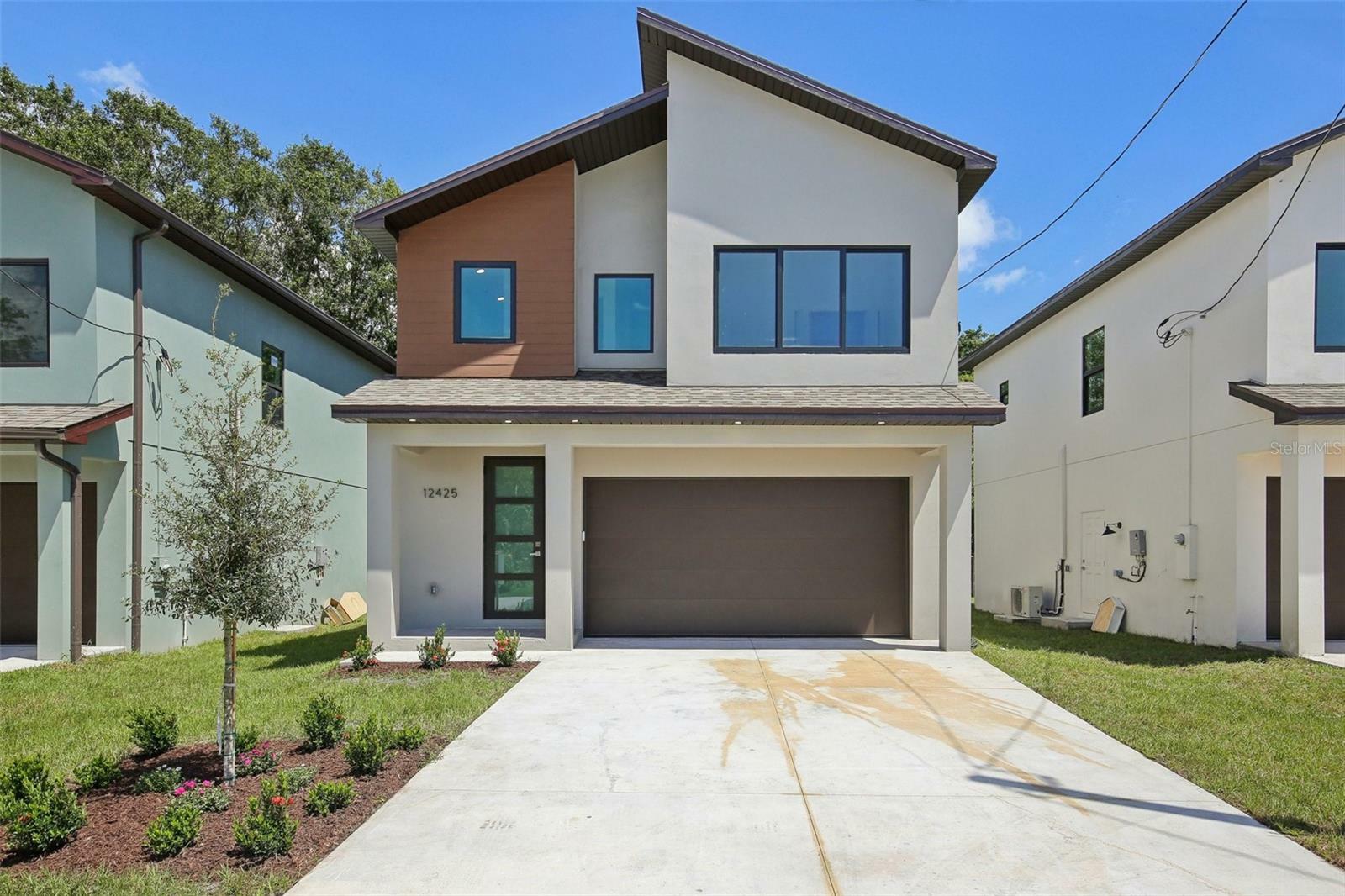 Property Photo: 12425 Land Street FL 33773