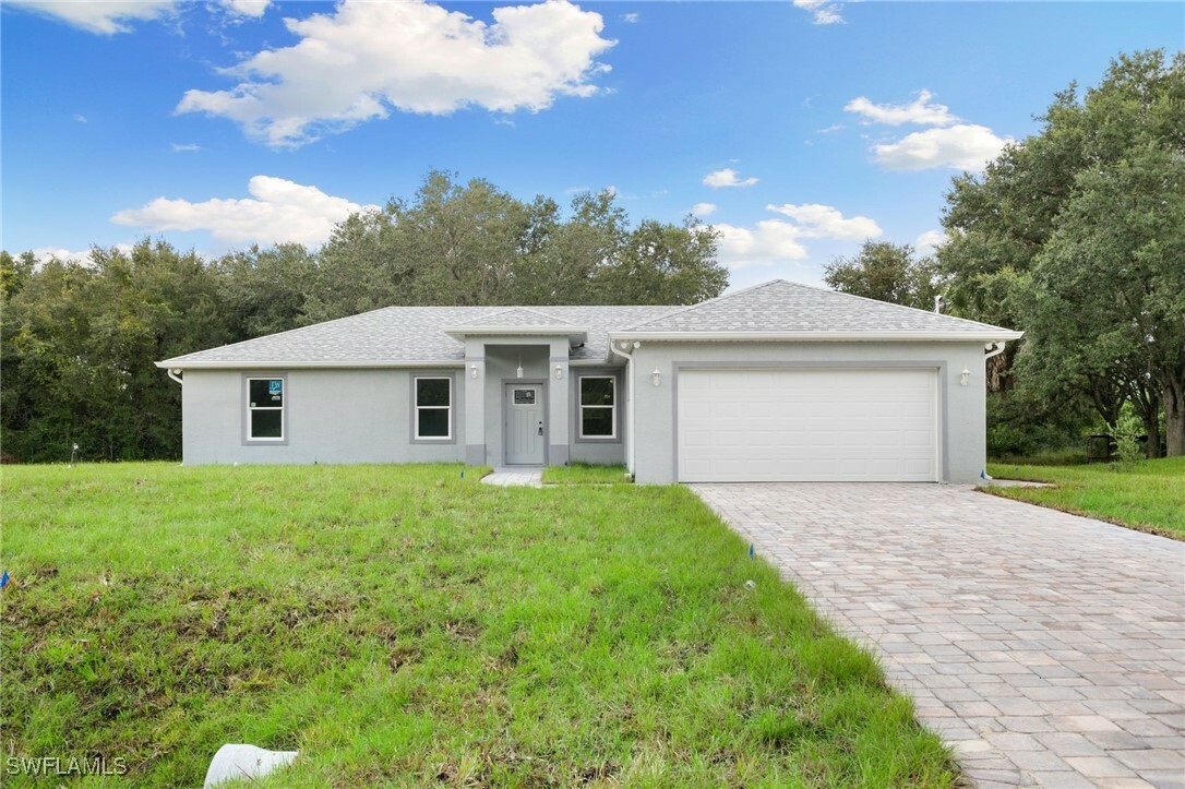 Property Photo:  1517 McKinley Avenue  FL 33972 