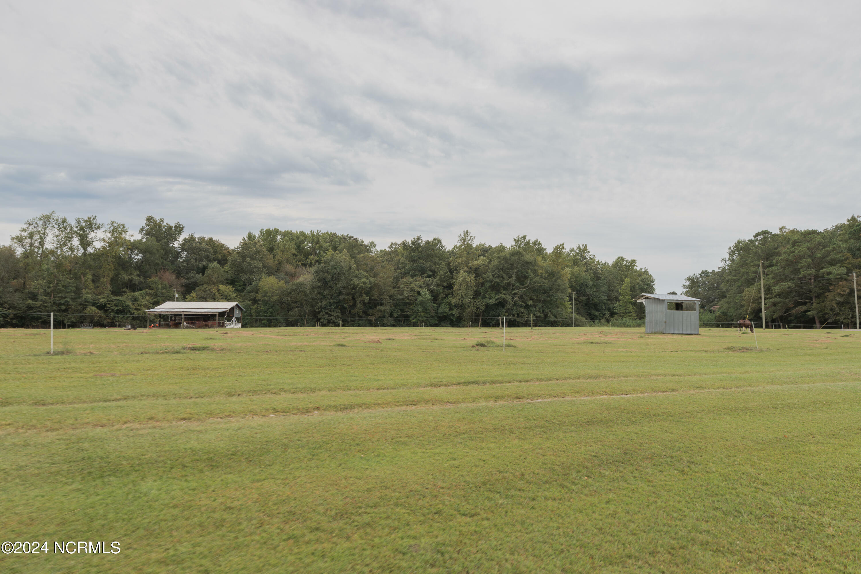 Property Photo:  254 Jenkins Road  NC 28540 