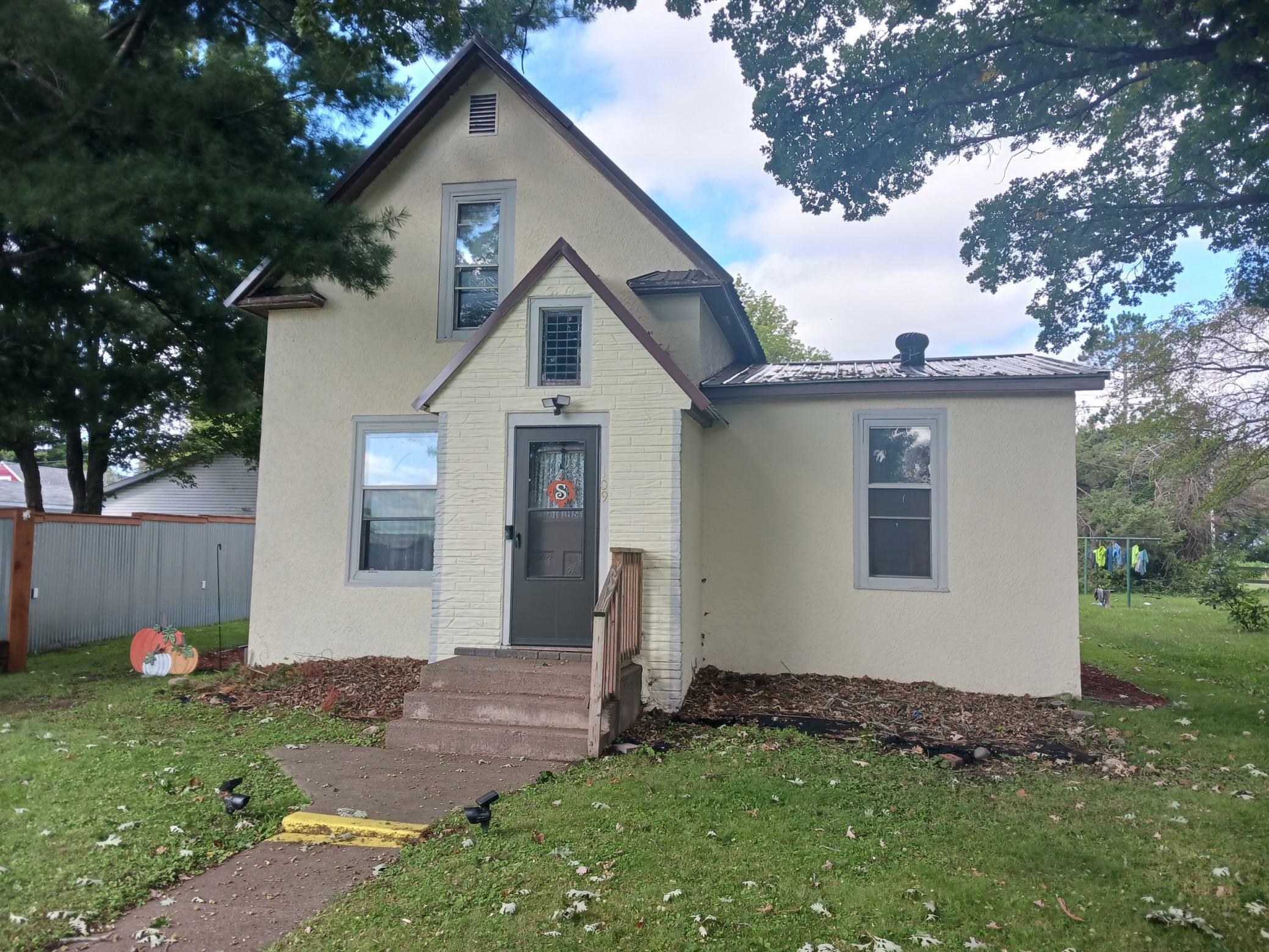 109 Birch Street N  Onamia MN 56359 photo