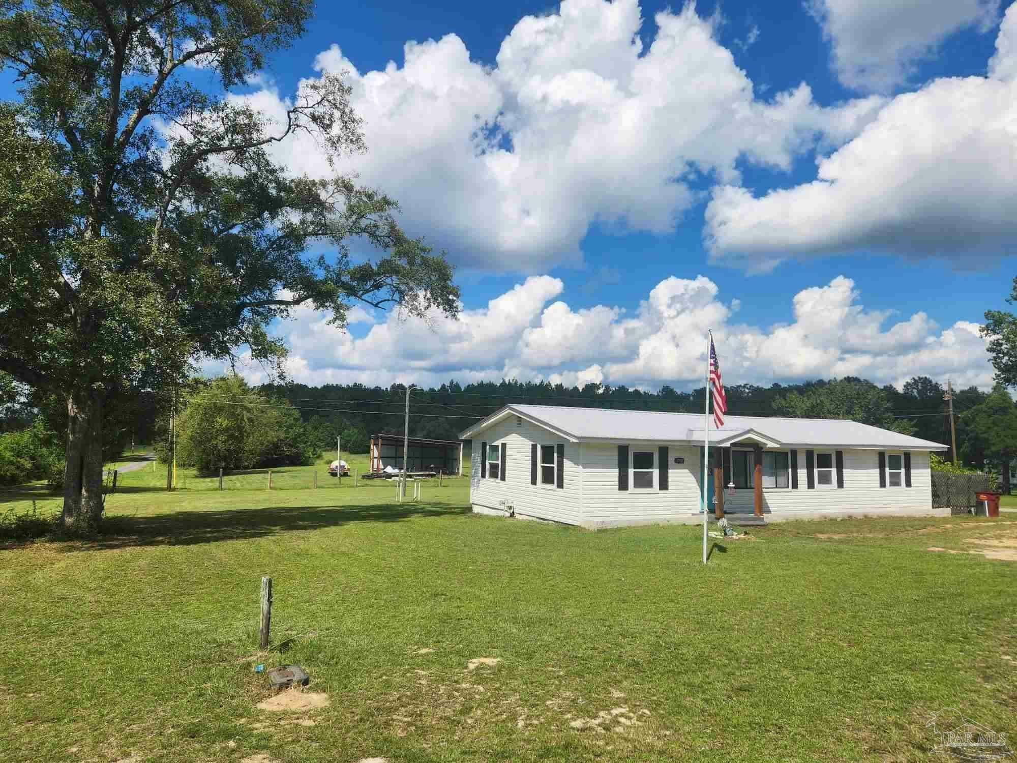 Property Photo:  2750 Nelsontown Rd  FL 32565 