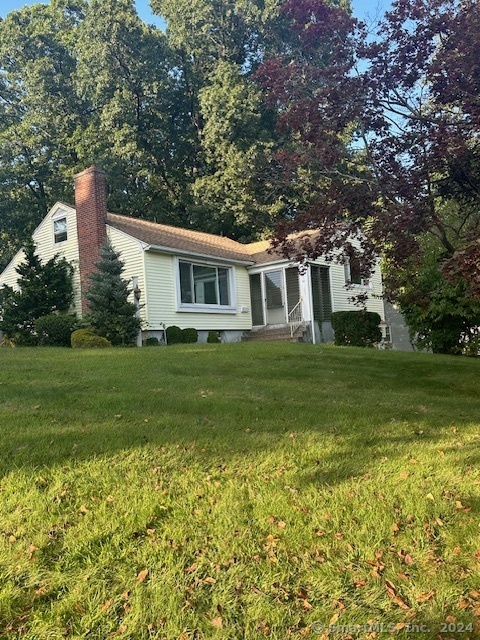 Property Photo: 92 Vanderbilt Road CT 06010