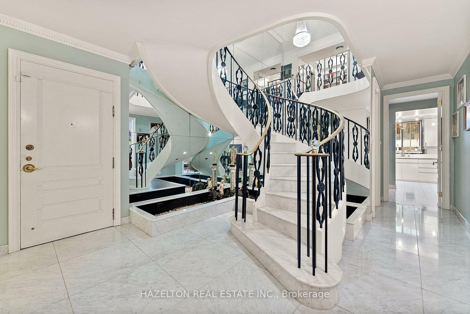 Property Photo:  18A Hazelton Avenue 402  ON M5R 2E2 