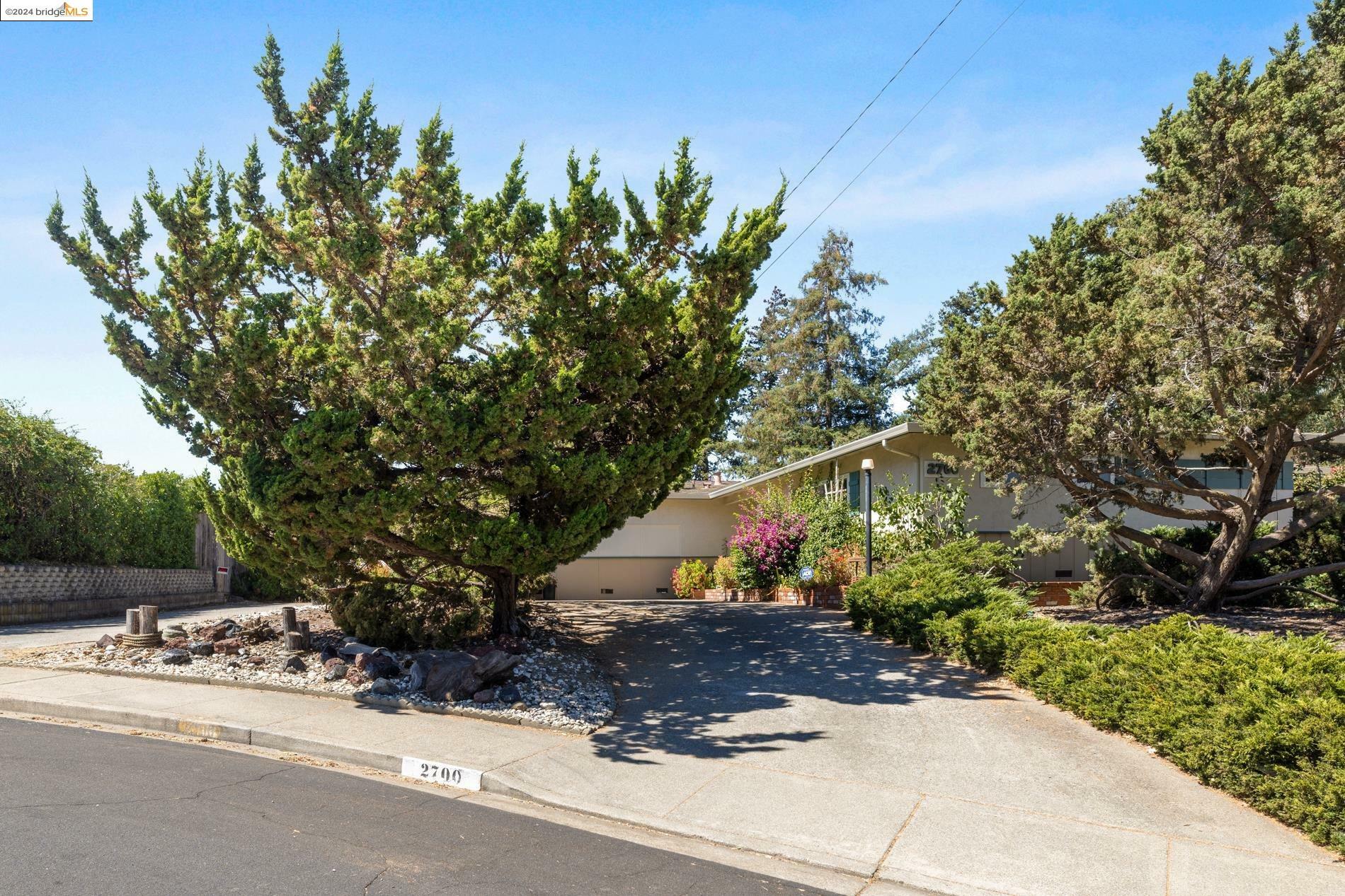 Property Photo:  2700 Henry Ave.  CA 94564 