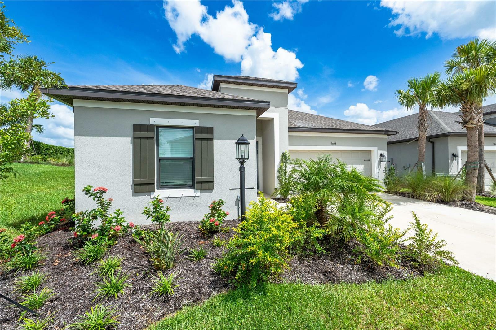 Property Photo:  9025 Tequila Sunrise Drive  FL 34241 