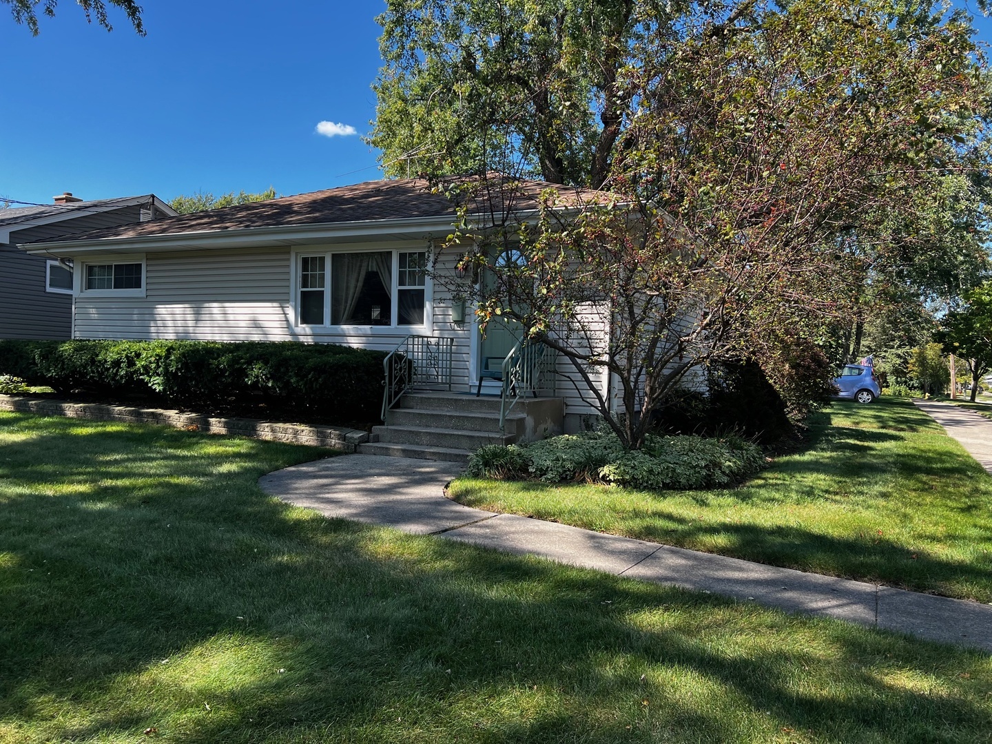 Property Photo:  1148 E Division Street  IL 60148 