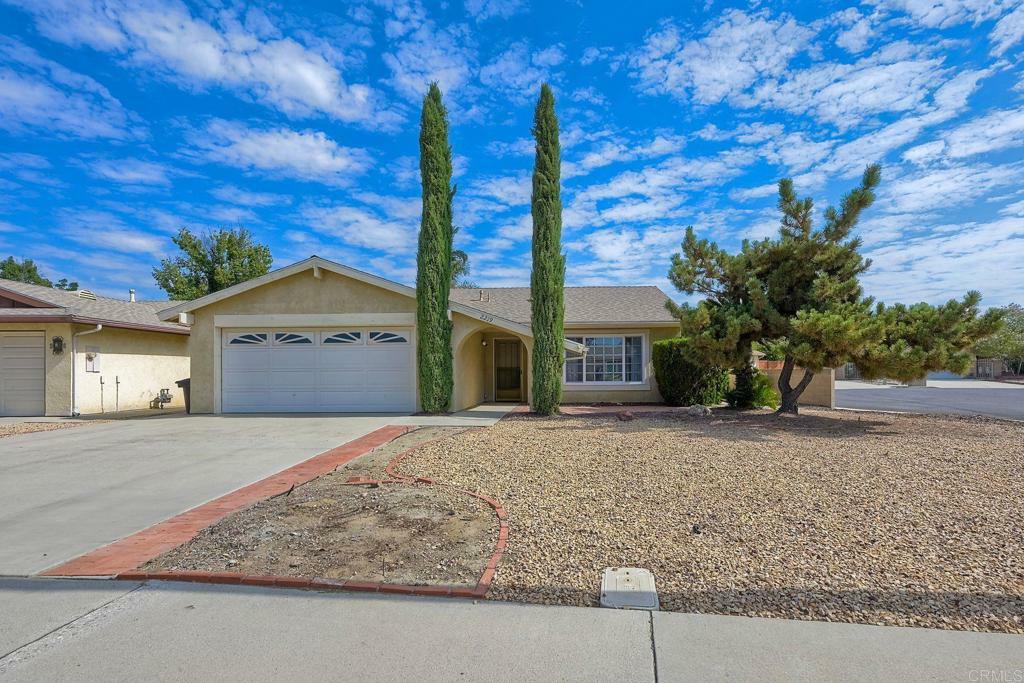 Property Photo:  2219 El Rancho Circle  CA 92545 