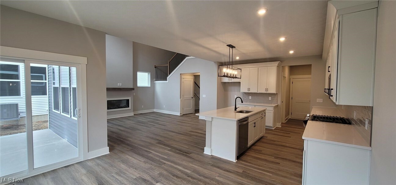 Property Photo: 9145 Ledge View Terrace OH 44147