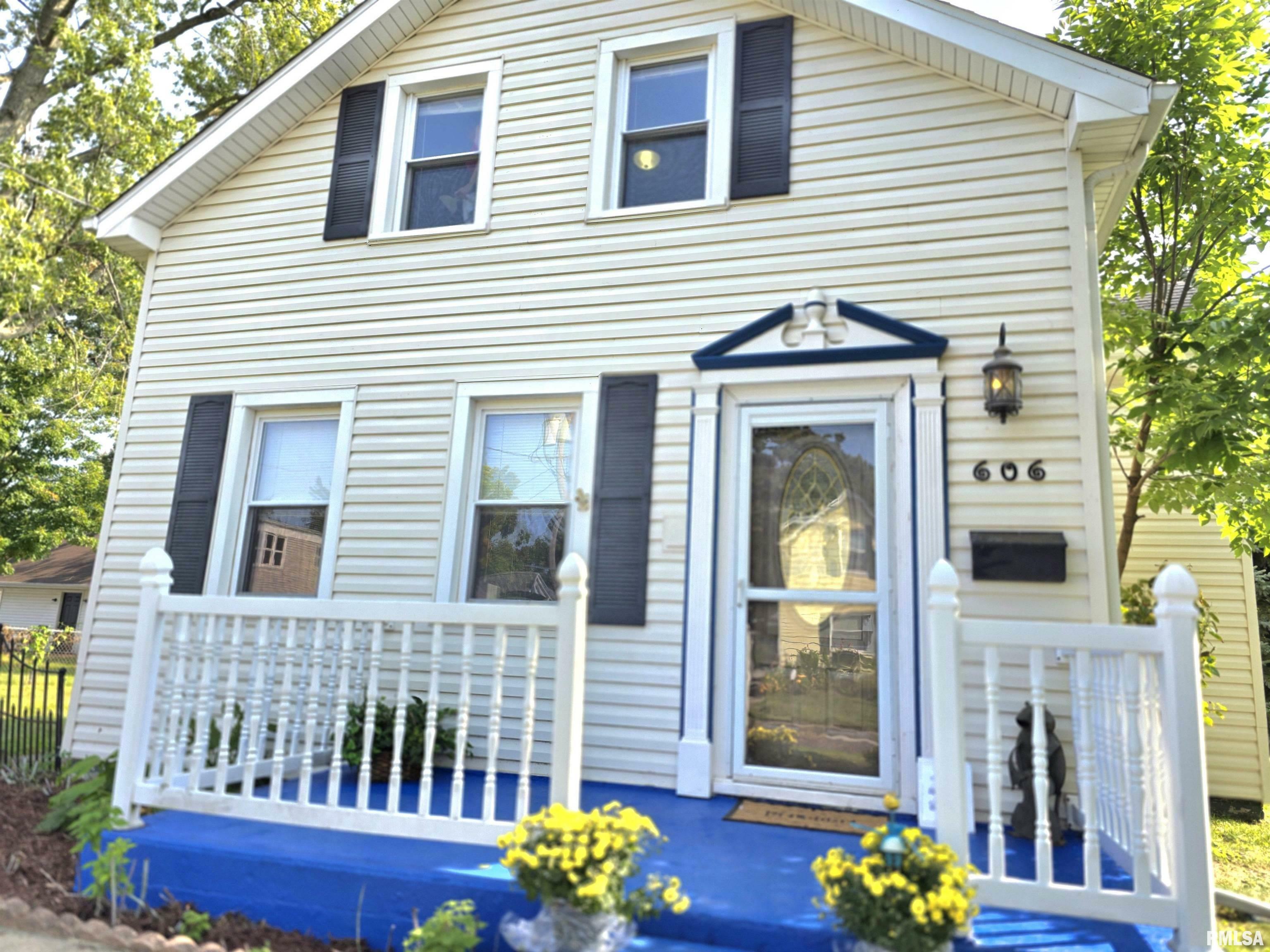 Property Photo:  606 Catherine Street  IL 61571 