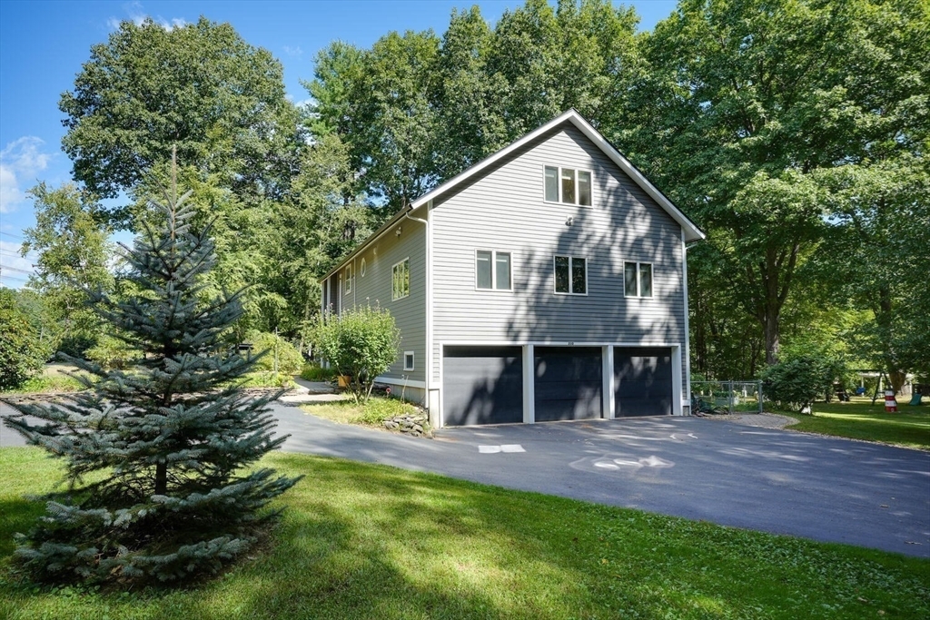 Property Photo:  210 Hemlock Park Drive  MA 01450 