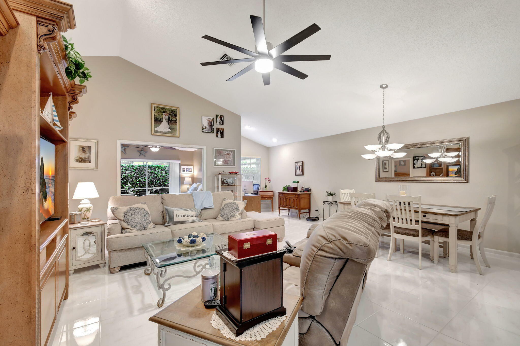 Property Photo:  6081 Bluegrass Drive  FL 33437 