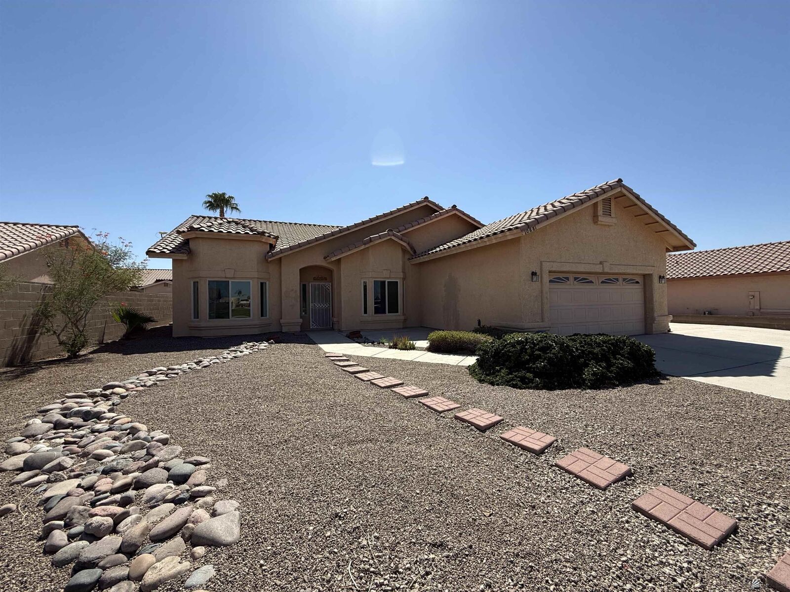 Property Photo:  10681 E 39 St  AZ 85365 