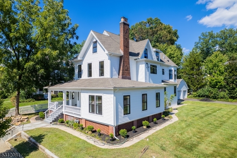 Property Photo:  29 Arlington Rd  NJ 07016 