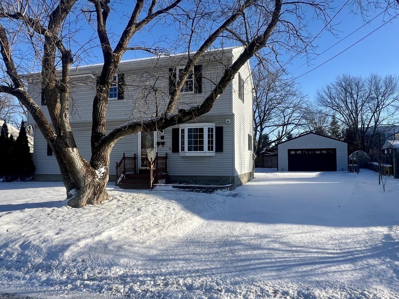 Property Photo:  38 Logwood Street  VT 05403 