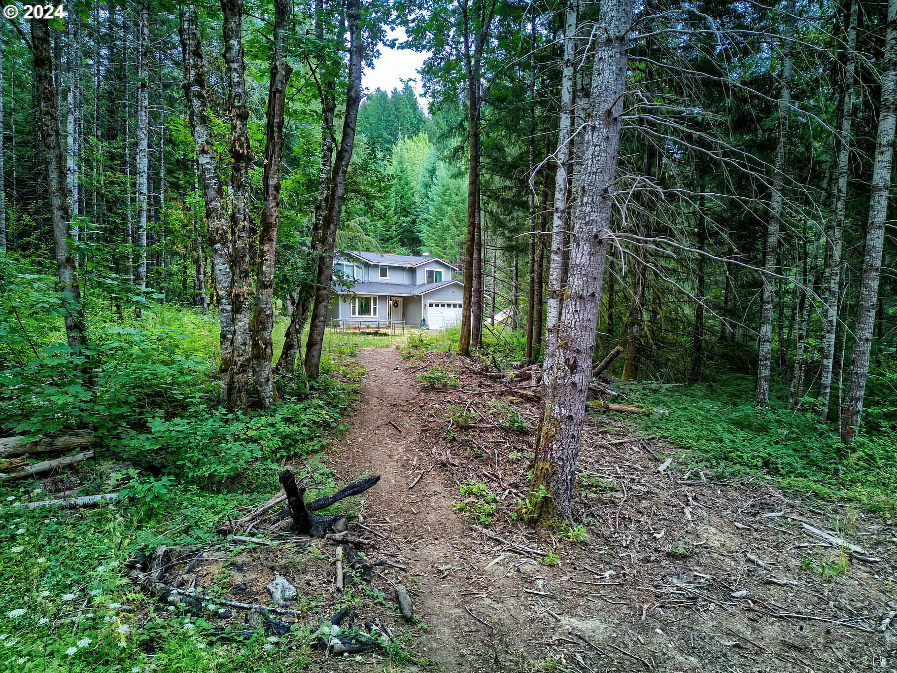 Property Photo:  122 Haven Ln  WA 98610 