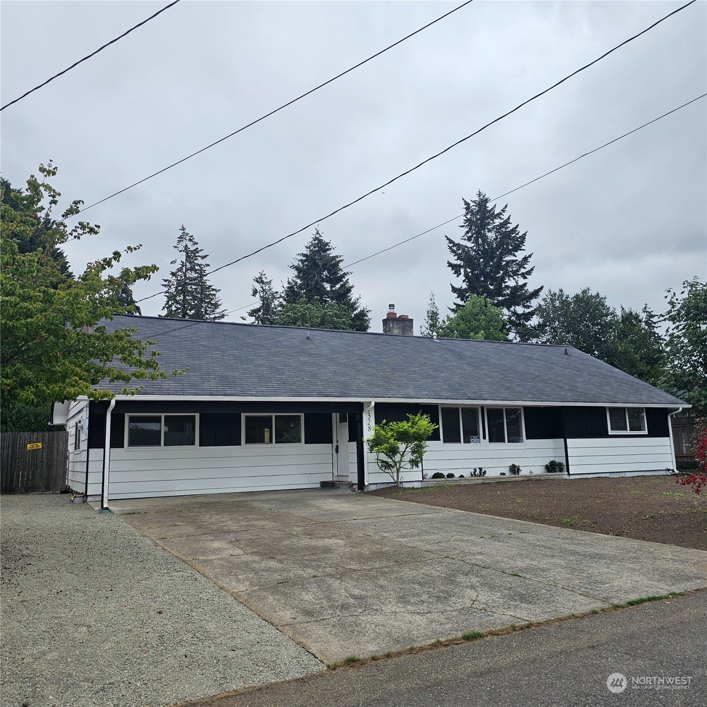 Property Photo:  1328 Hensley Street NE  WA 98516 