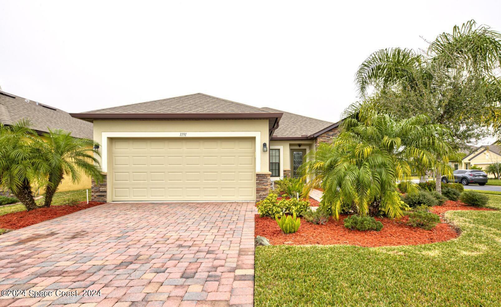 Property Photo:  1191 Dillard Drive SE  FL 32909 