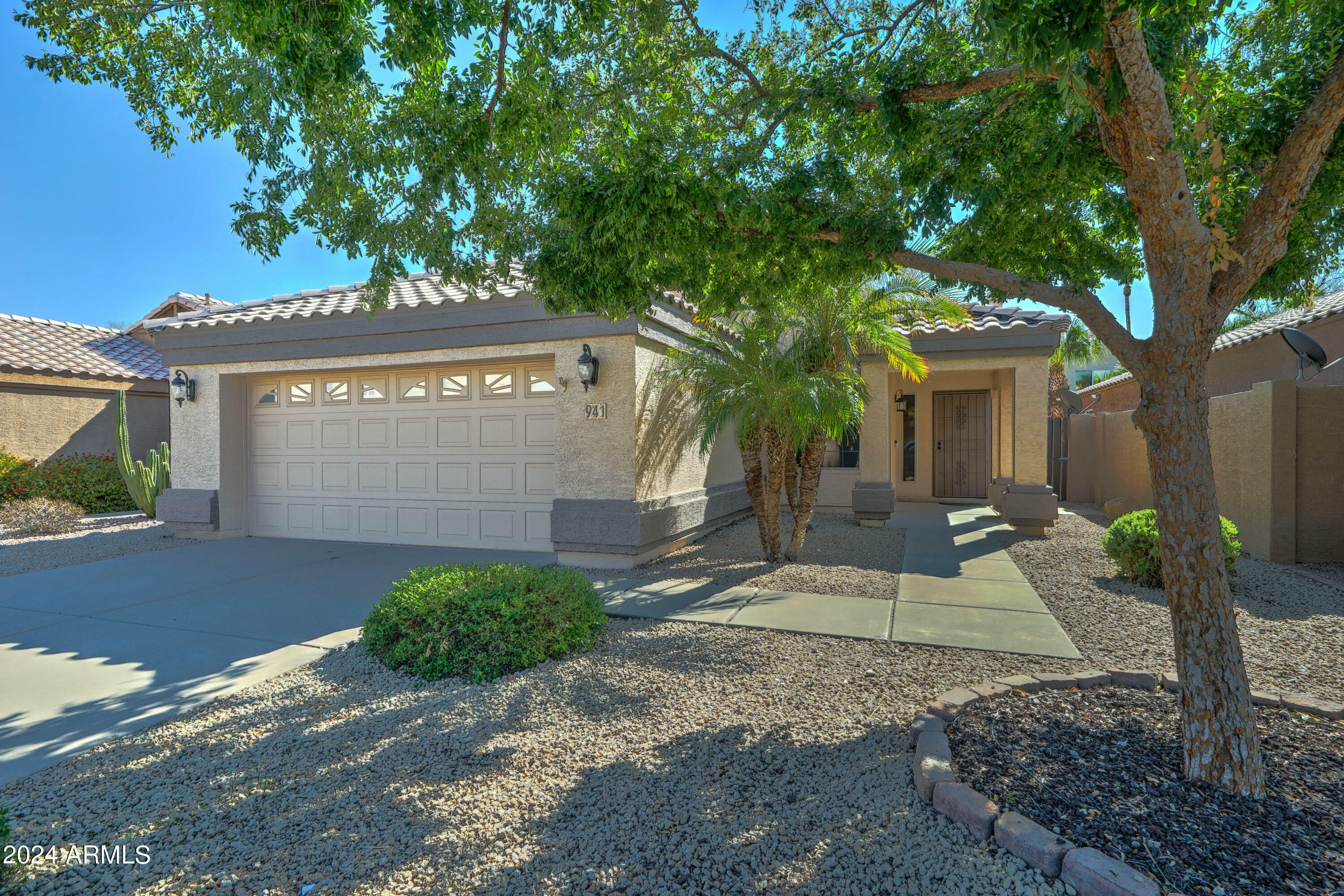 Property Photo:  941 S Sailfish Drive  AZ 85233 