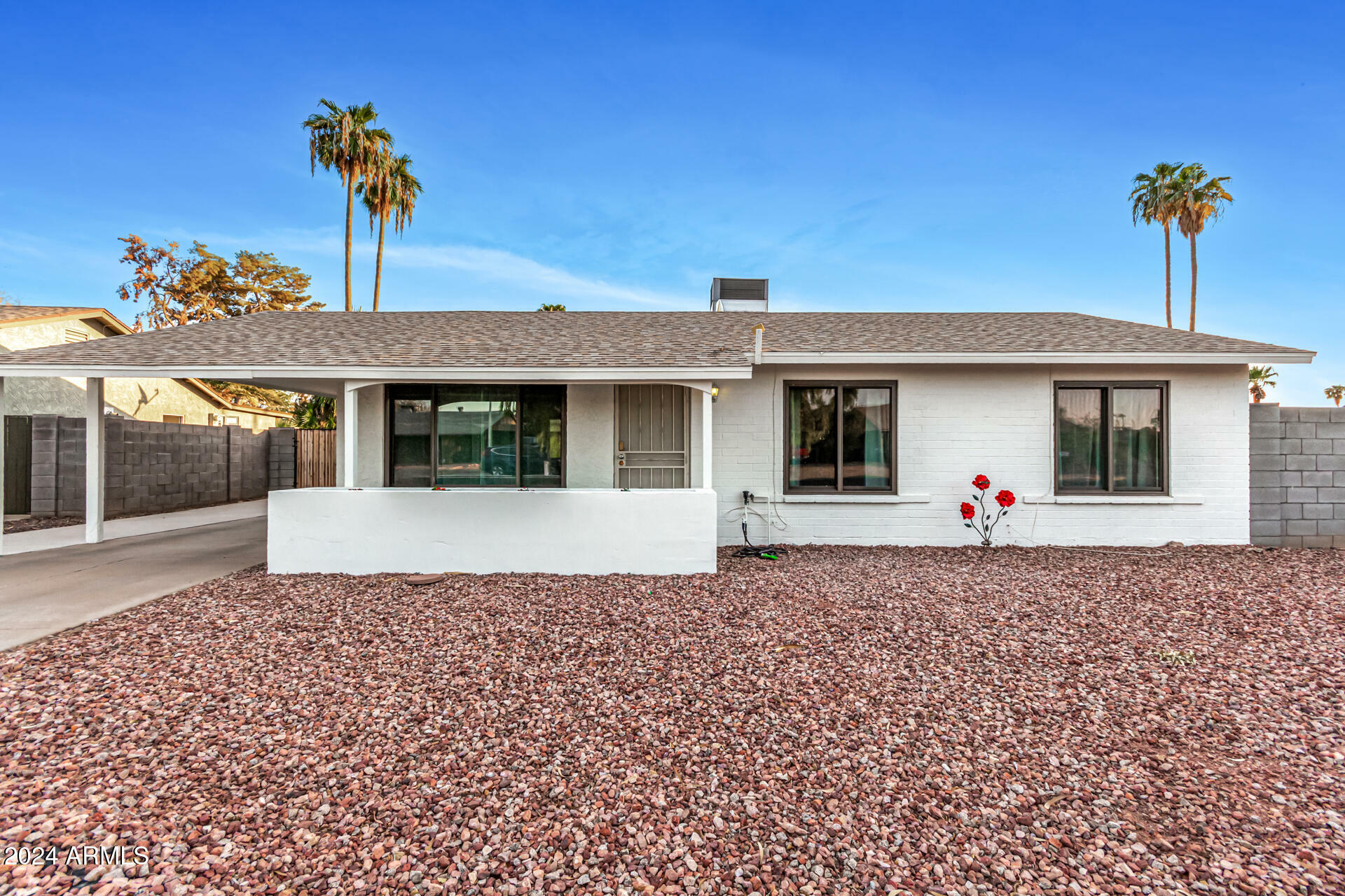 Property Photo:  407 E Watson Drive  AZ 85283 