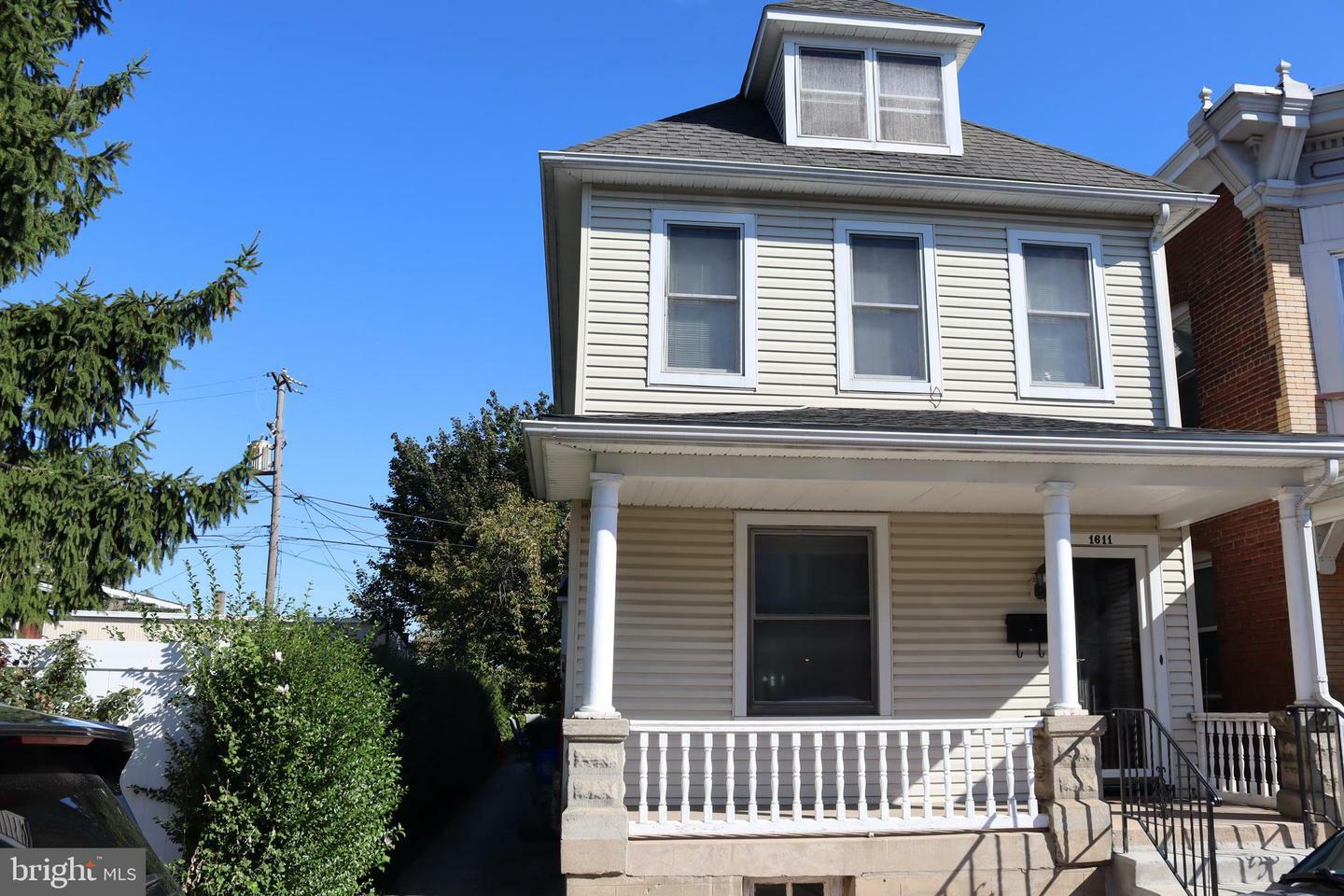 Property Photo:  1611 Ferry Street  PA 18042 