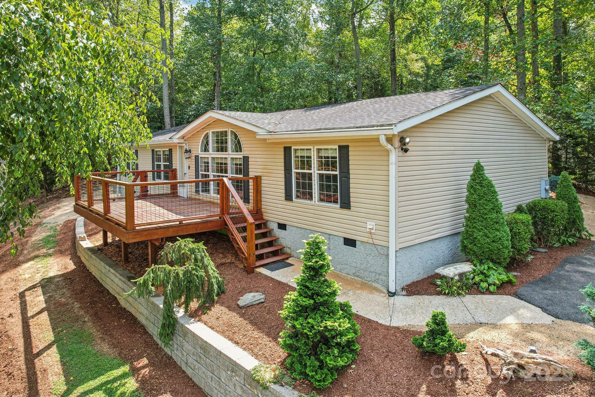 Property Photo: 18 Spencer Road NC 28715