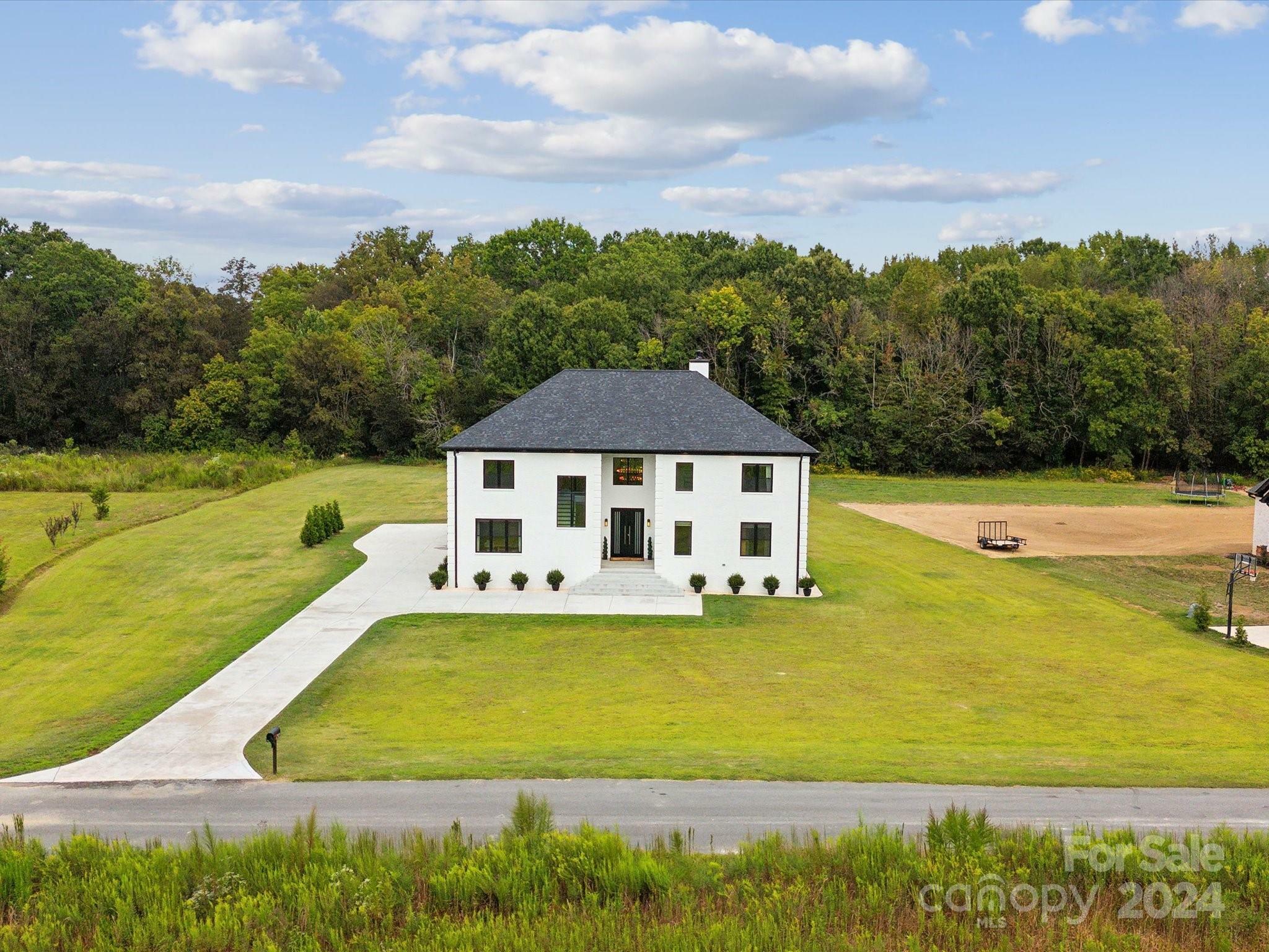 Property Photo:  2109 Goose Creek Farm Lane  NC 28079 