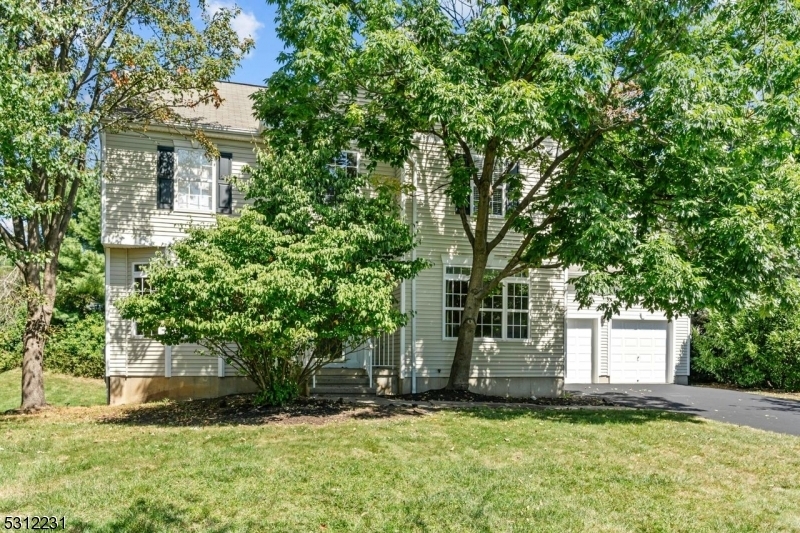 Property Photo:  35 Hansom Rd  NJ 07920 