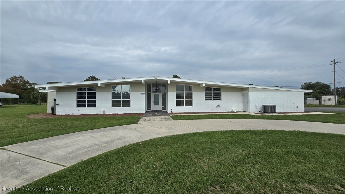 3200 Golfview Road  Sebring FL 33875 photo