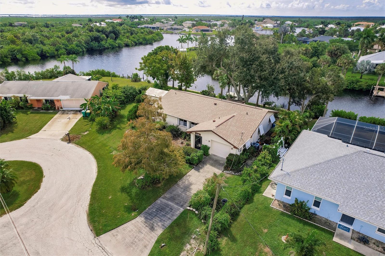 Property Photo: 19189 Waterbury Court FL 33948