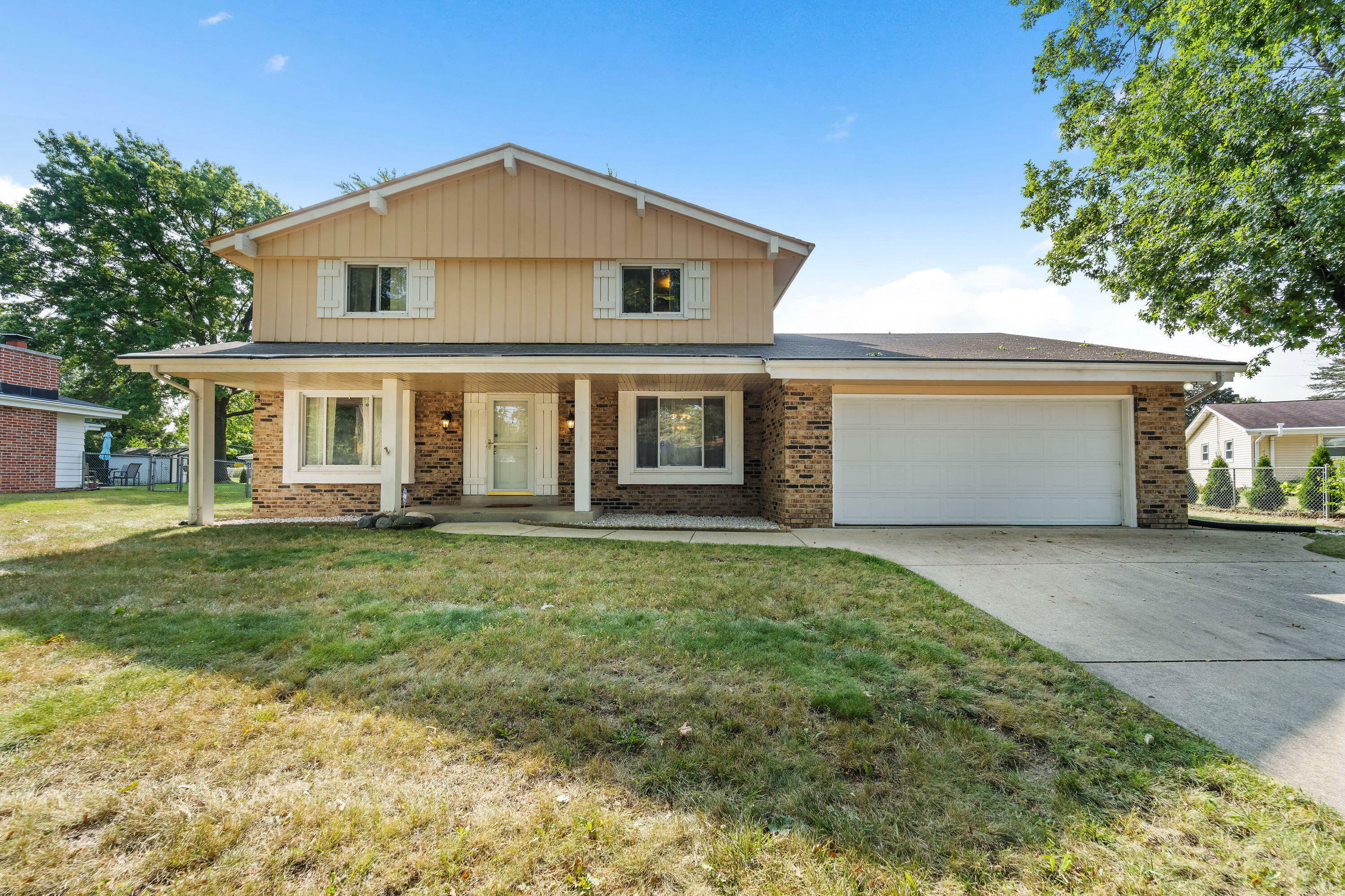 Property Photo:  1137 School Dr  WI 53189 