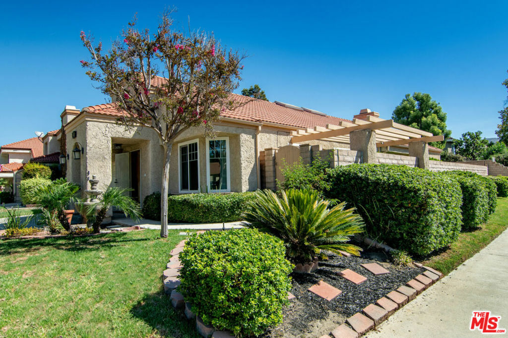 Property Photo: 2024 Kingman Avenue CA 93063