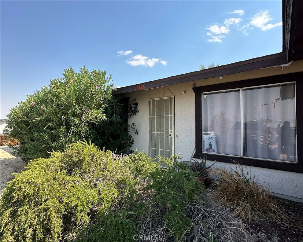 Property Photo:  73835 Manana Drive  CA 92277 