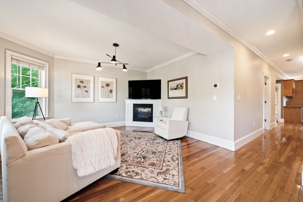 Property Photo:  296 Savin Hill Ave 2  MA 02125 