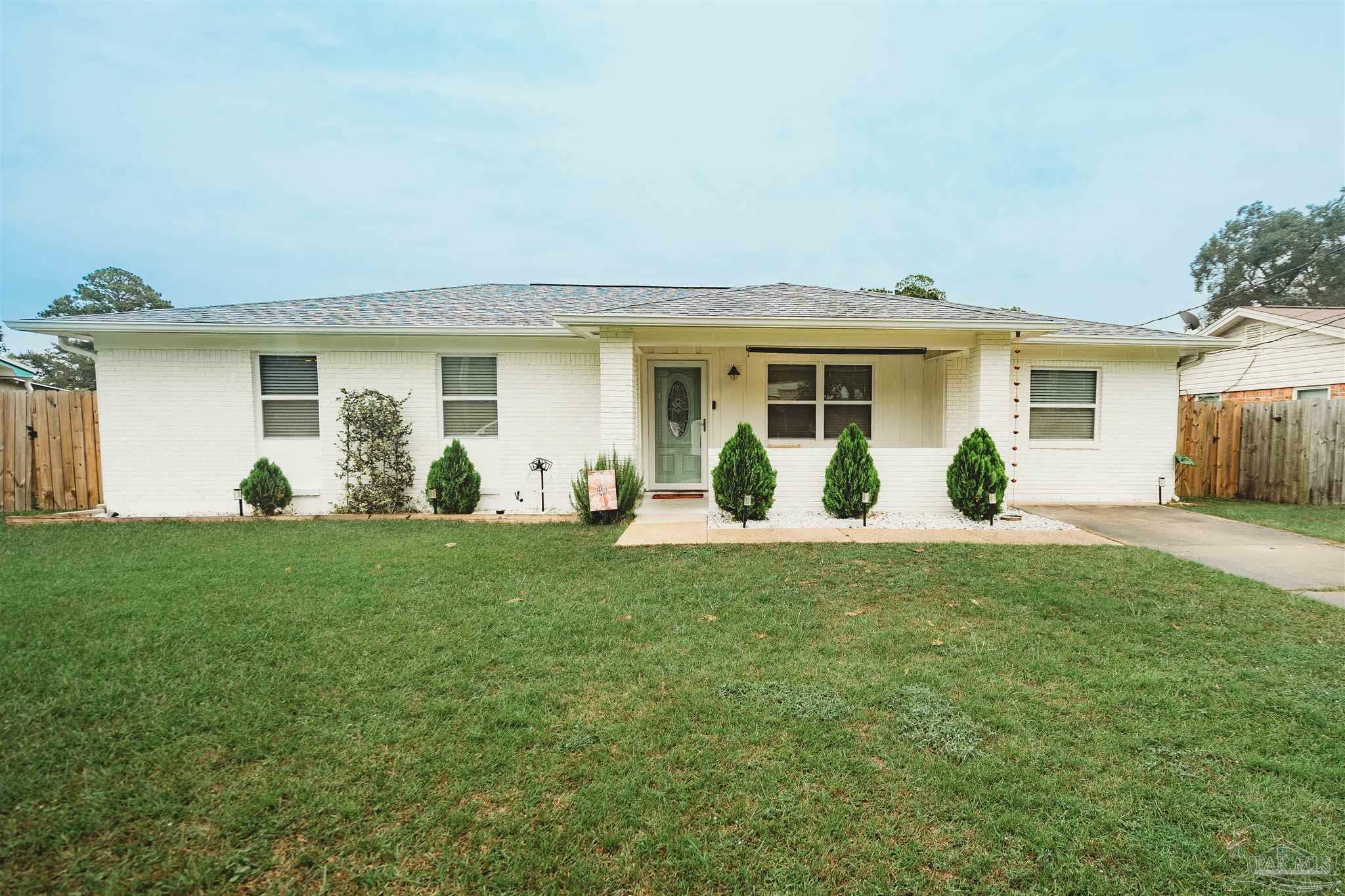 Property Photo:  10310 Bowman Ave  FL 32534 