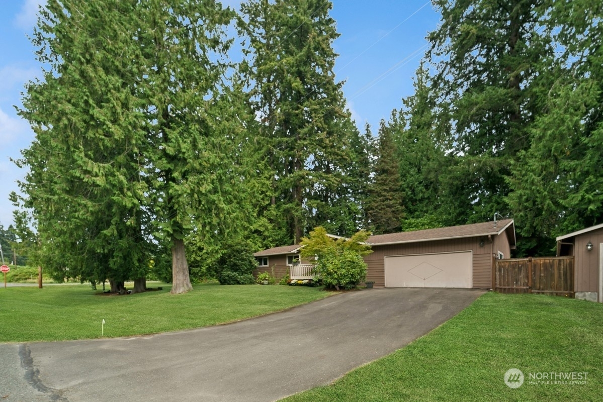 Property Photo:  23215 34th Avenue W  WA 98036 