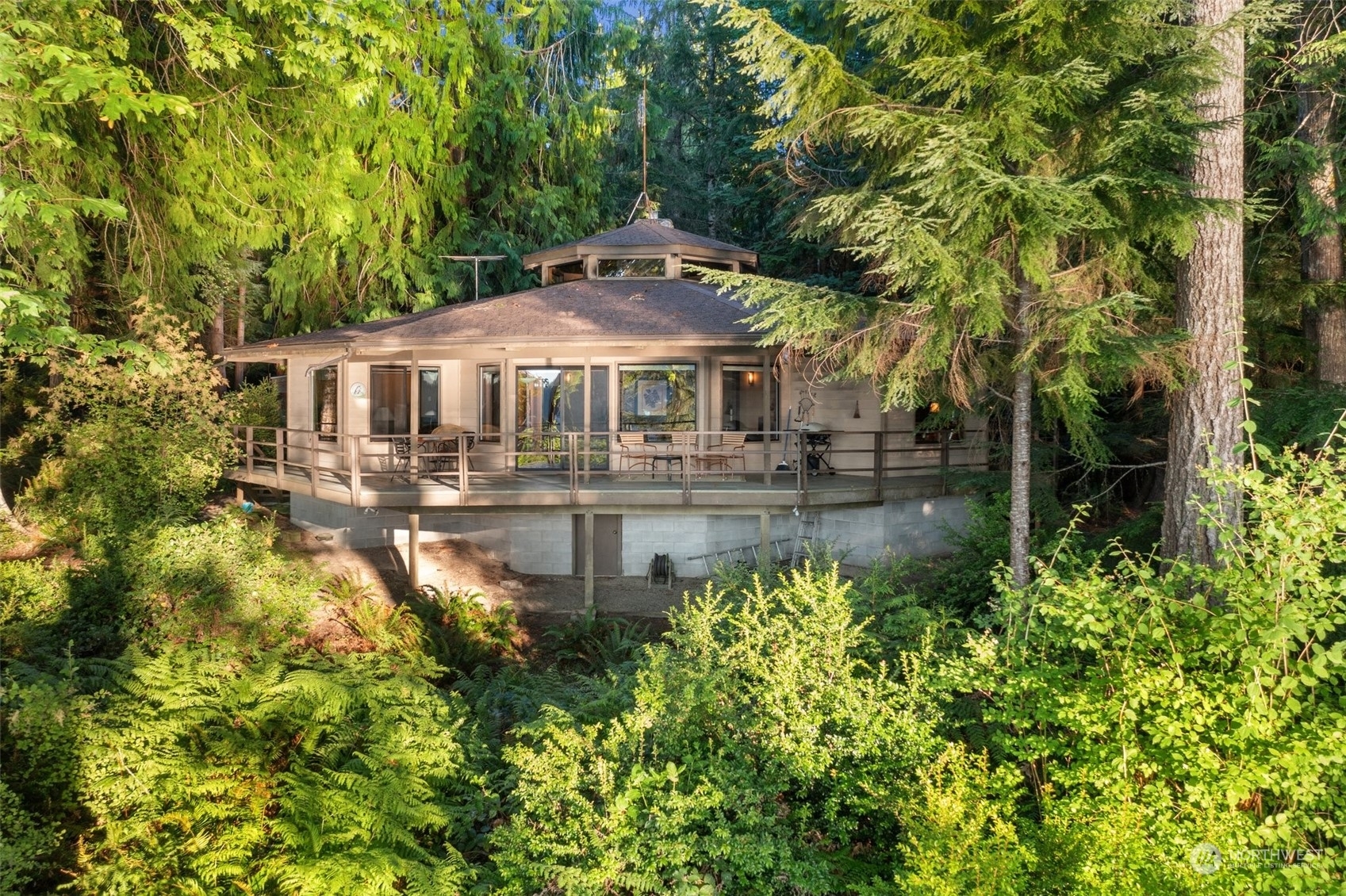 Property Photo:  730 E Promontory Road  WA 98584 