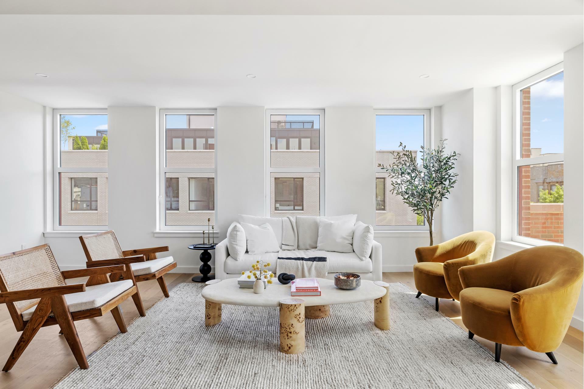 Property Photo: 171 Calyer Street 4B NY 11222