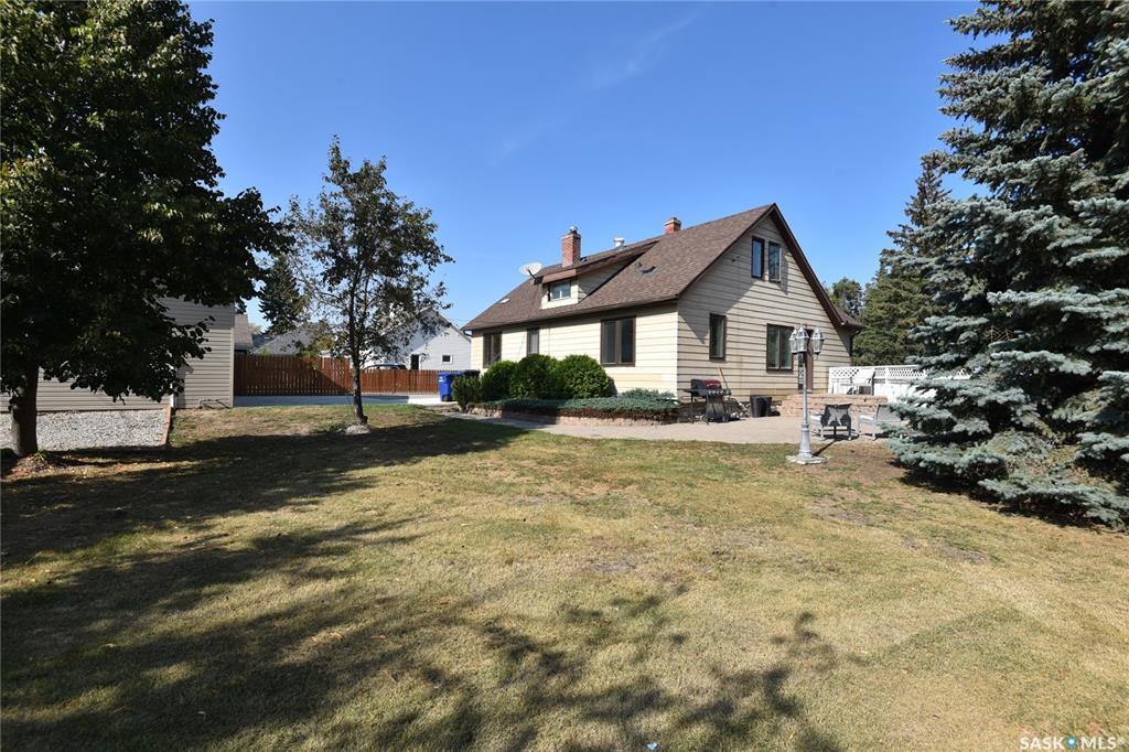 Property Photo: 412 Centre Street SK S0E 1E0