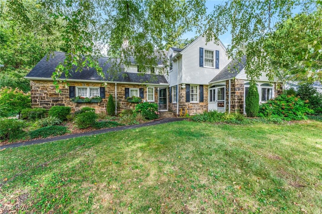 Property Photo:  112 Fairway Drive  OH 44505 