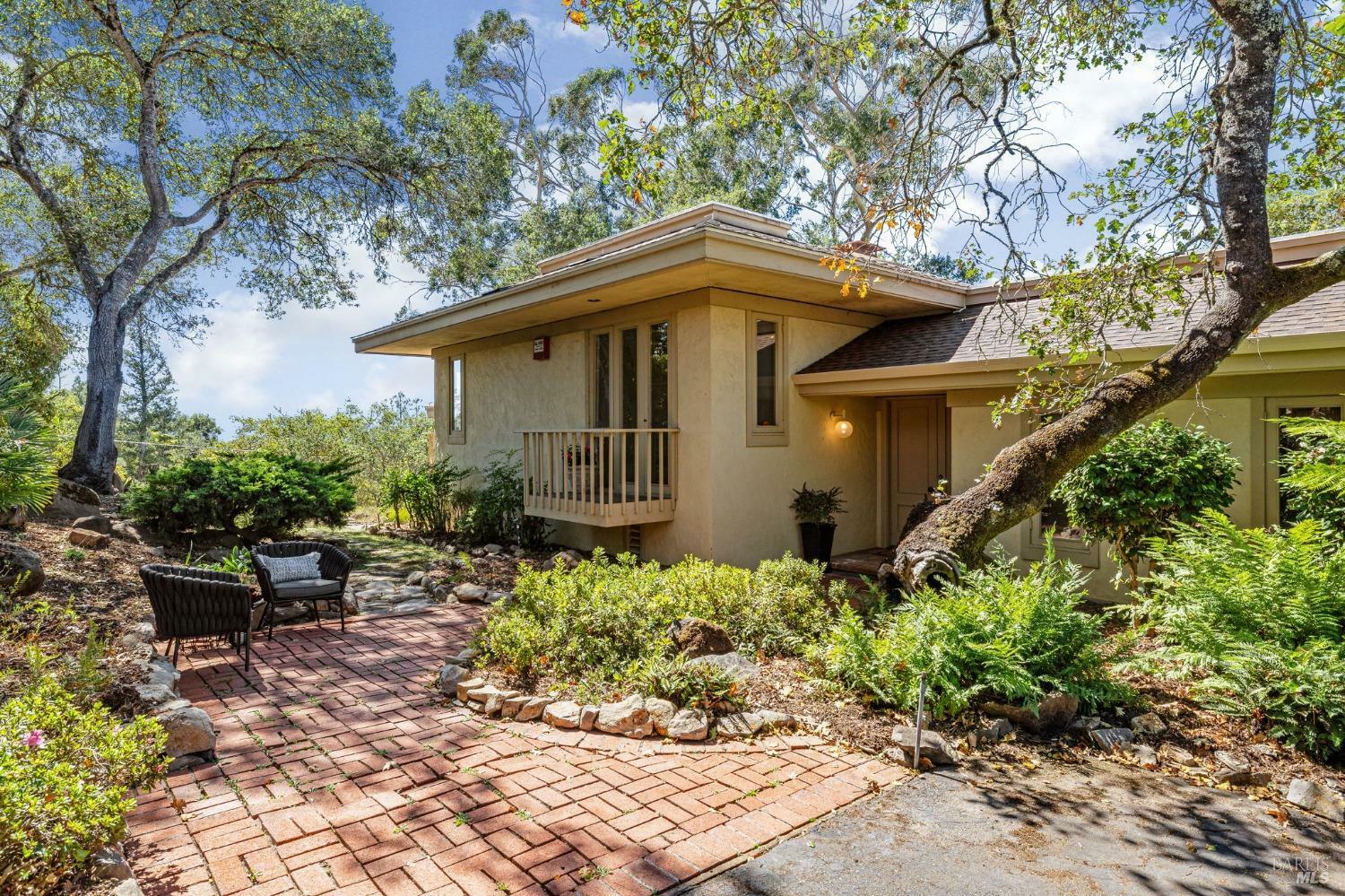 Property Photo:  3727 Montecito Avenue  CA 95404 