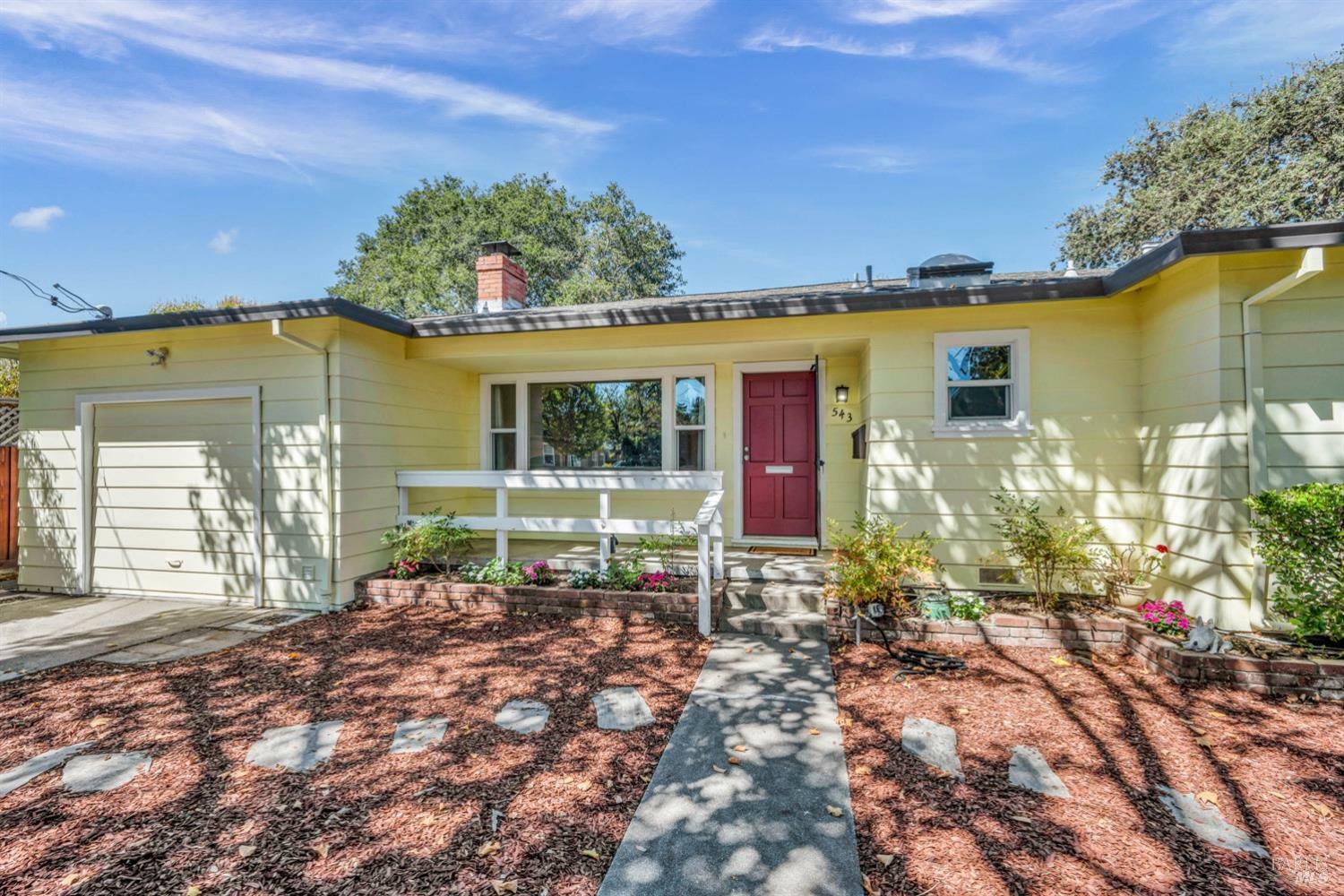 Property Photo:  543 Clement Avenue  CA 95401 