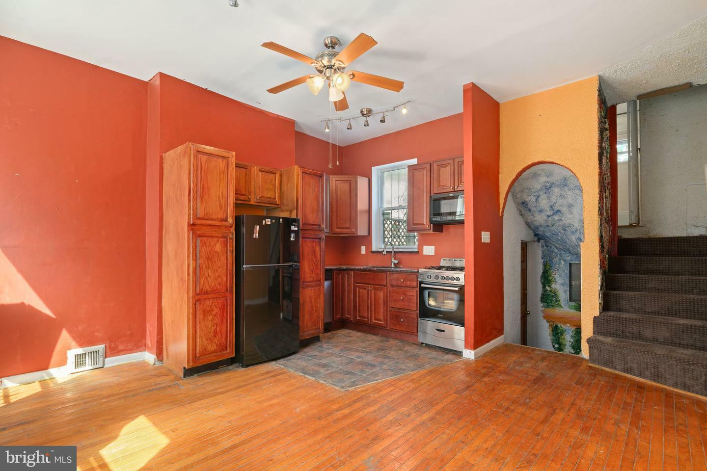 Property Photo:  1537 Lombard Street  PA 19146 