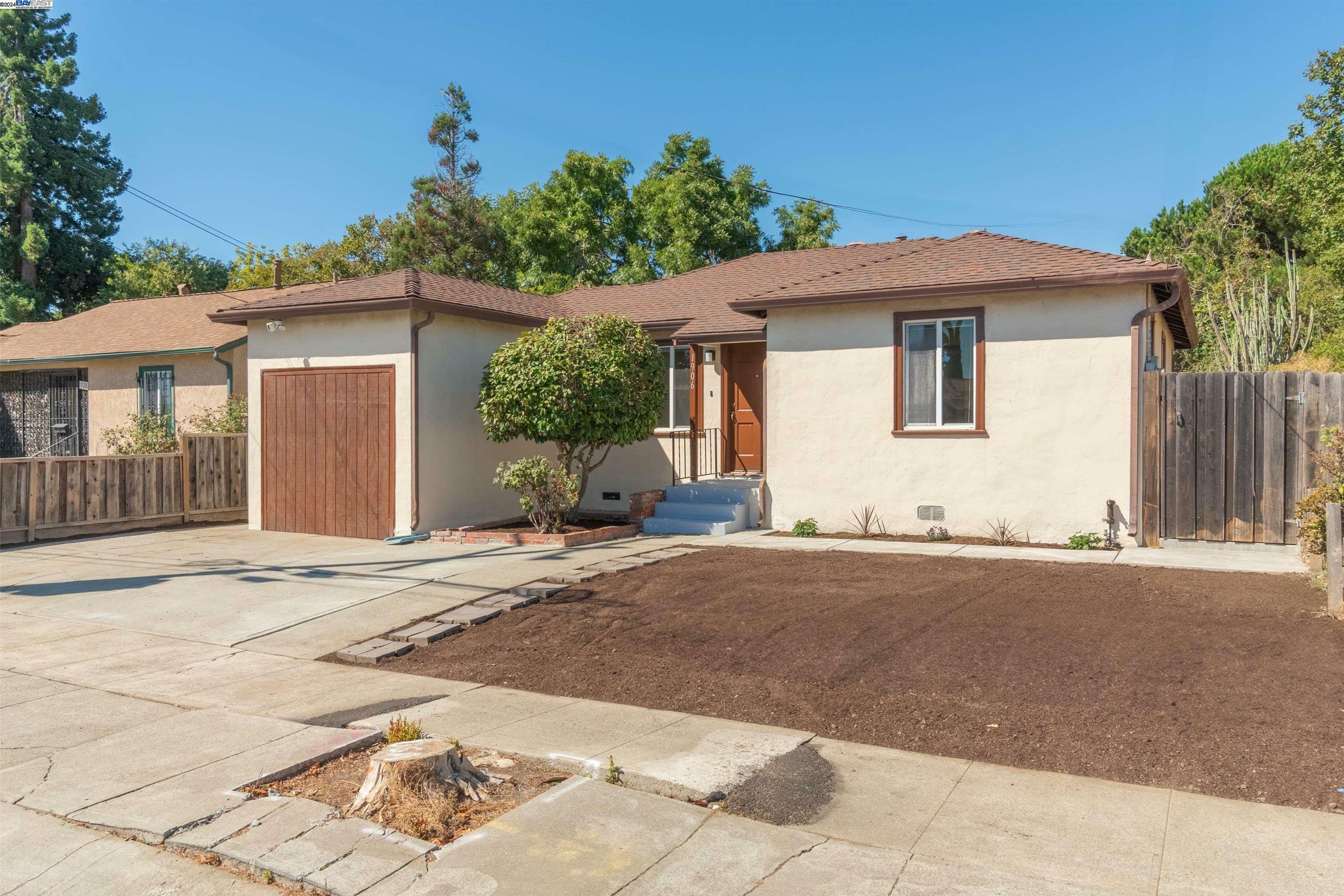 Property Photo:  1906 North Blvd  CA 94577 