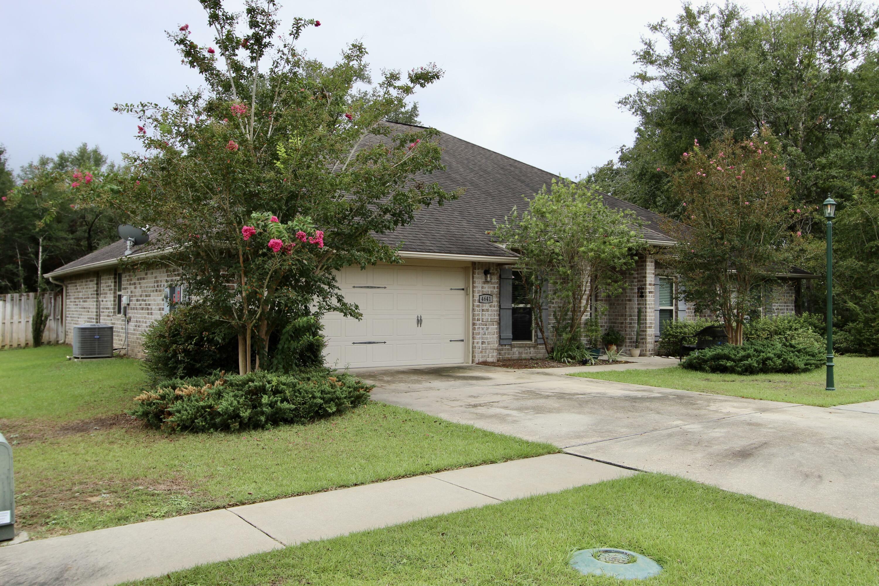 Property Photo:  4641 Chanan Drive  FL 32539 