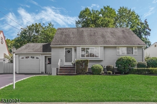 Property Photo: 31 Wallace Ln NJ 07424