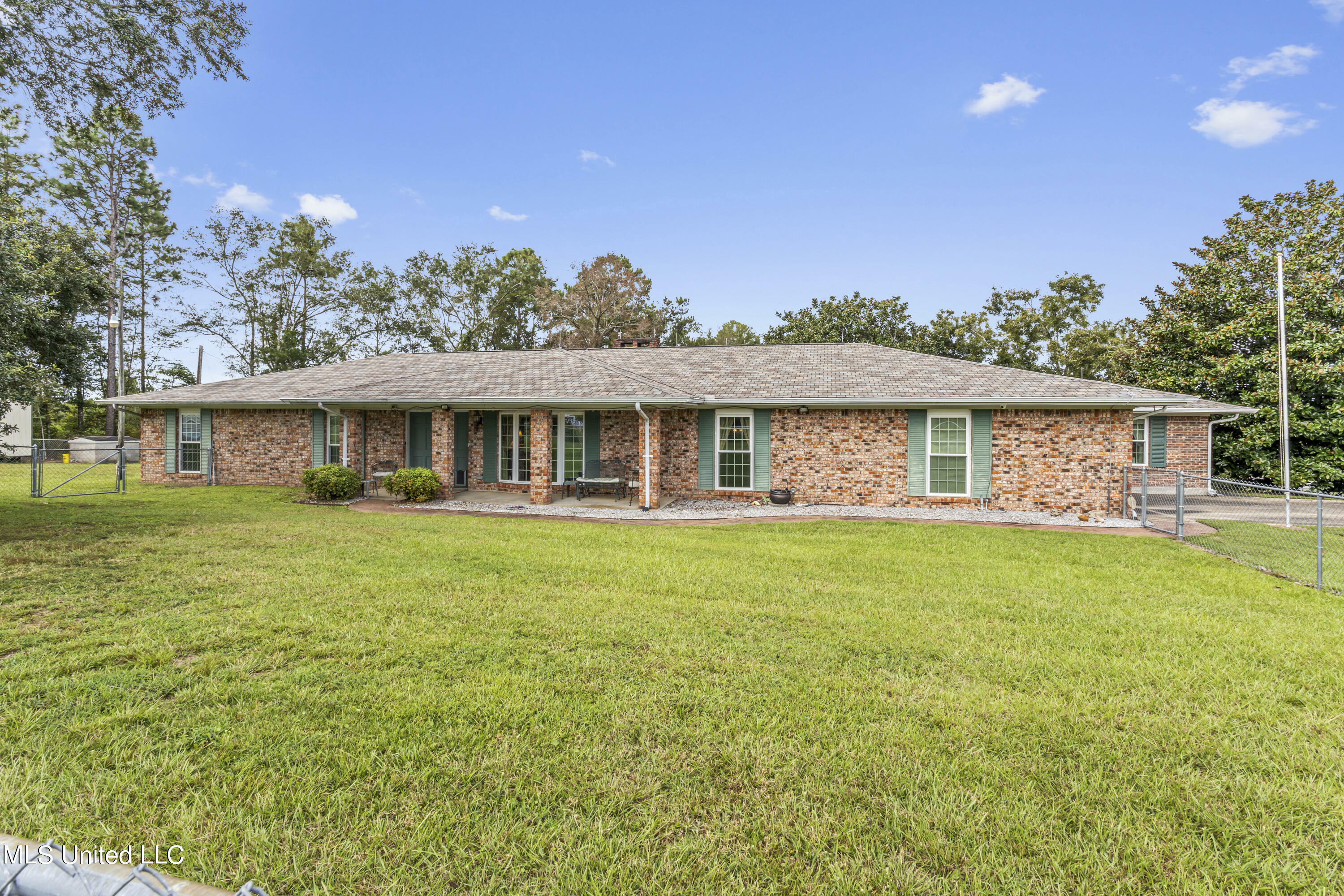 Property Photo:  18032 Kellogg Road  MS 39574 