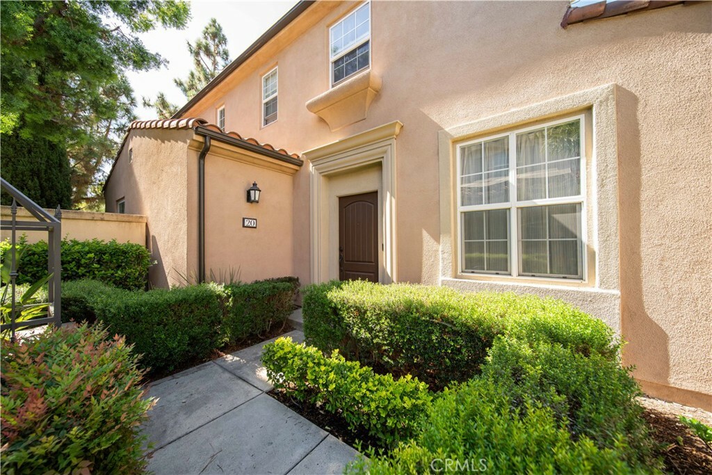 Property Photo:  20 Night Bloom  CA 92602 