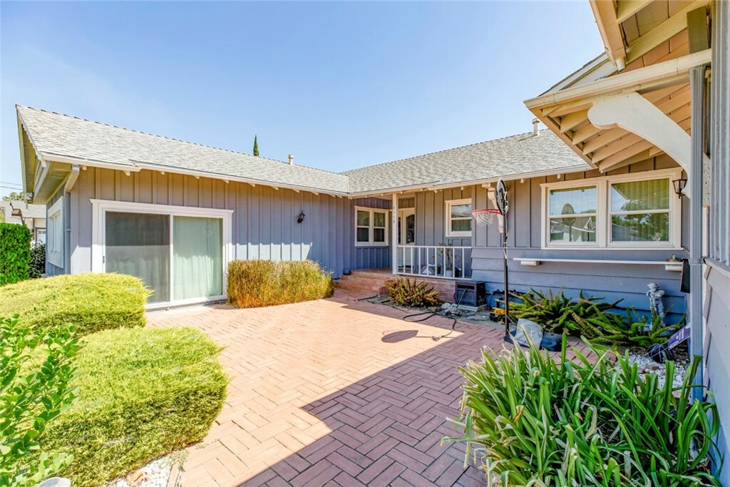 Property Photo:  8348 Yolanda Avenue  CA 91324 