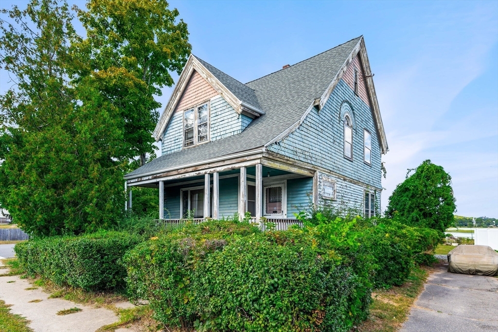 Property Photo:  24 Ballard St  MA 01906 